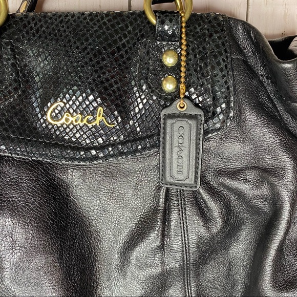 Coach purse - Picture 4 of 8